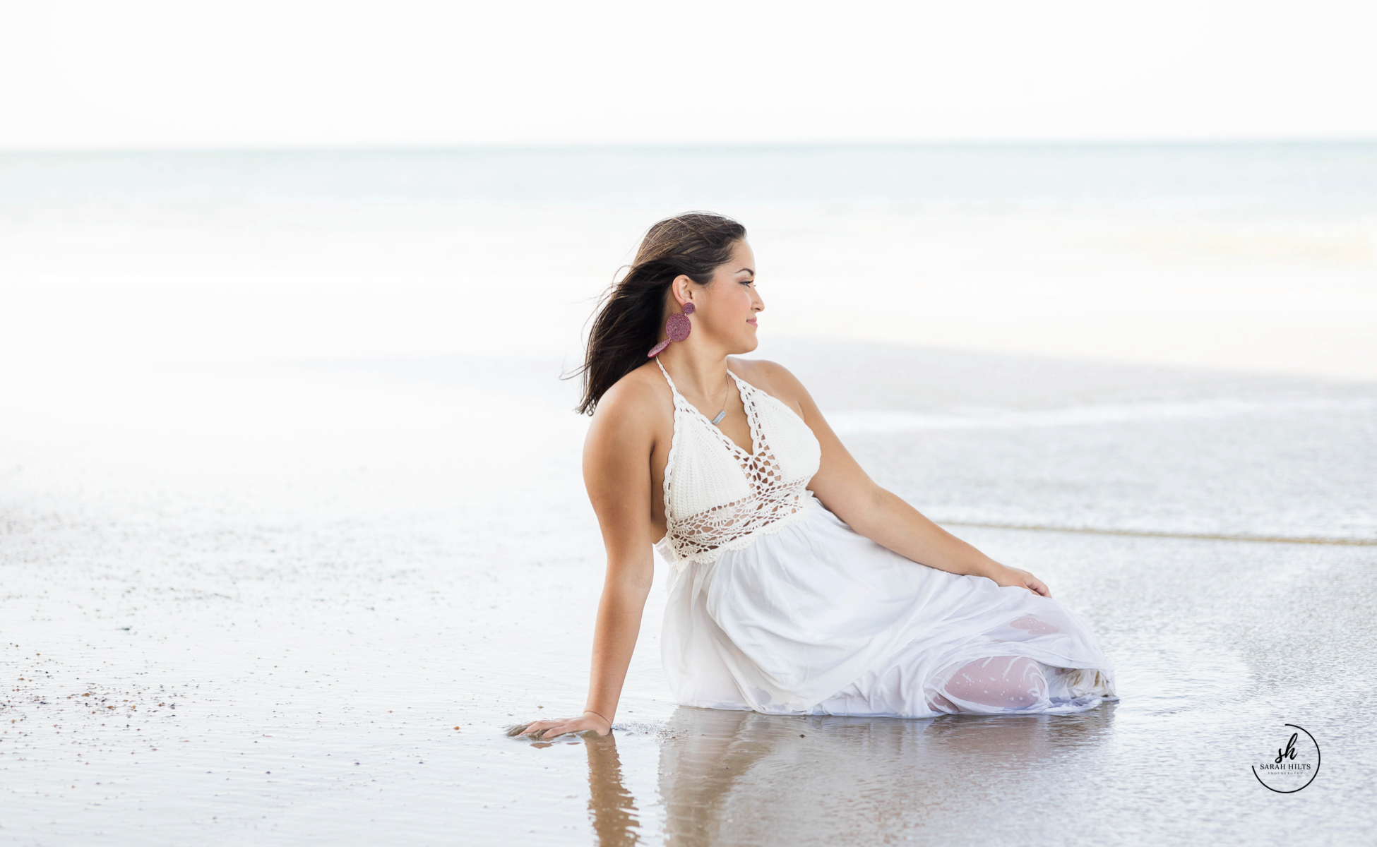 Sarah hilts photography , north Carolina senior photographer, nc senior portraits , Nags Head north carolina , obx senior photographer,girl senior poses , senior poses on beach , outer banks senior portraits , north carolina senior portraits , jeanette fishing pier, jockey ridge , pirates coves , 