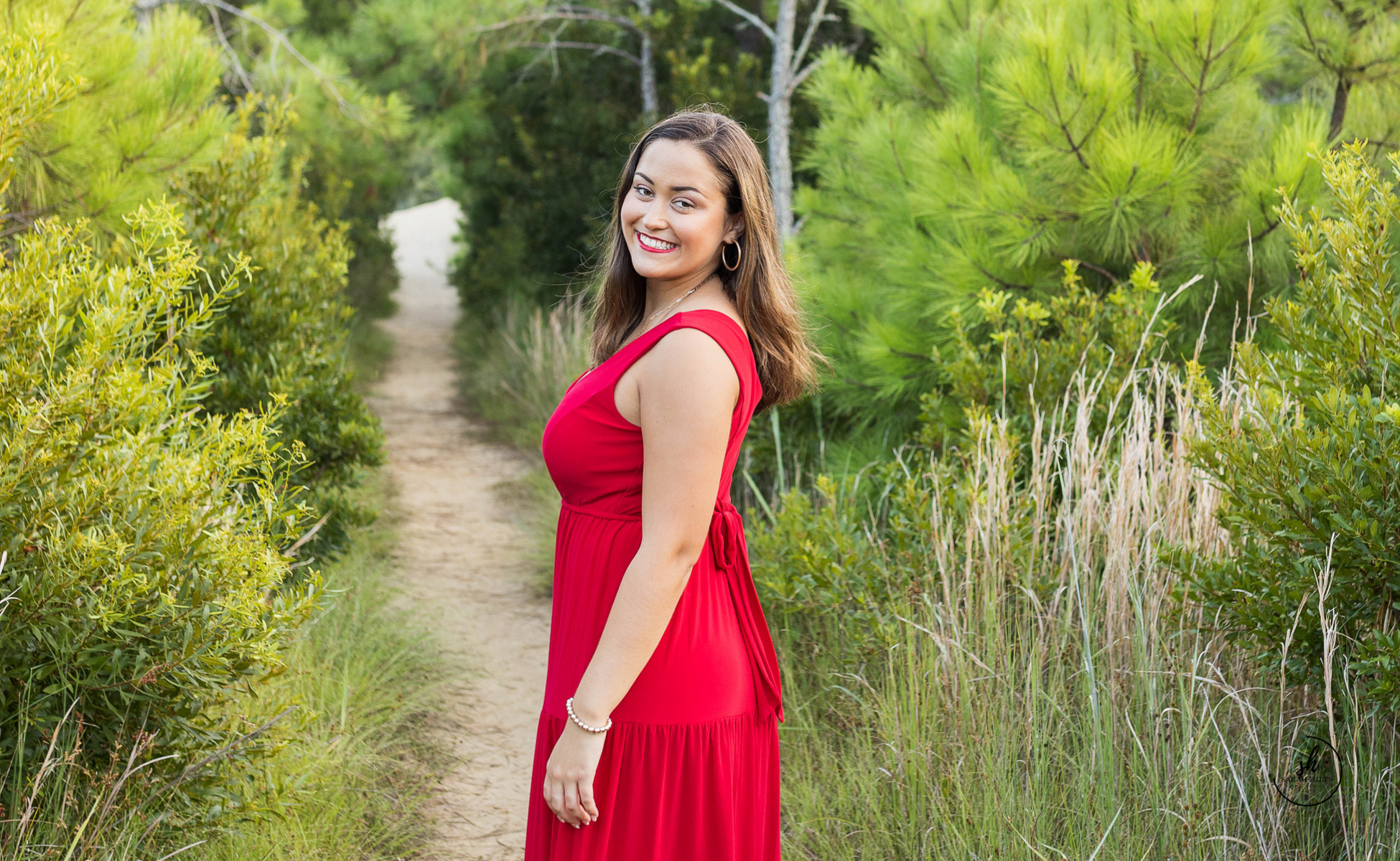 Sarah hilts photography , north Carolina senior photographer, nc senior portraits , Nags Head north carolina , obx senior photographer,girl senior poses , senior poses on beach , outer banks senior portraits , north carolina senior portraits , jeanette fishing pier, jockey ridge , pirates coves , 