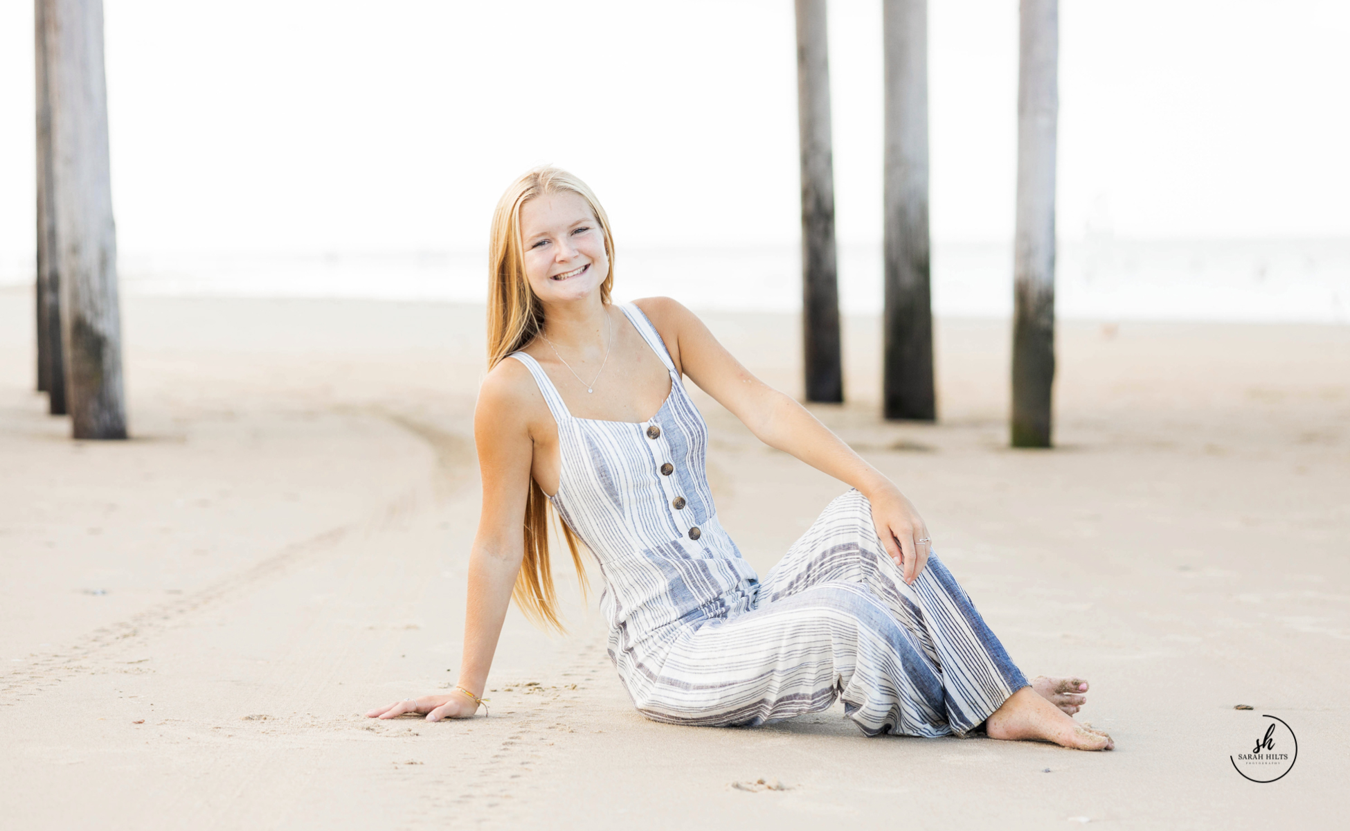 Jockey Ridge NC, Sarah Hilts Photography, obx senior photographer , outer banks pics , senior pics on obx, Nags Head fishing pier , Nags Head , Nags Head Senior pics , girl senior poses , beach senior poses , nc senior photographer , eastern NC Senior photographer, ocean senior pics,