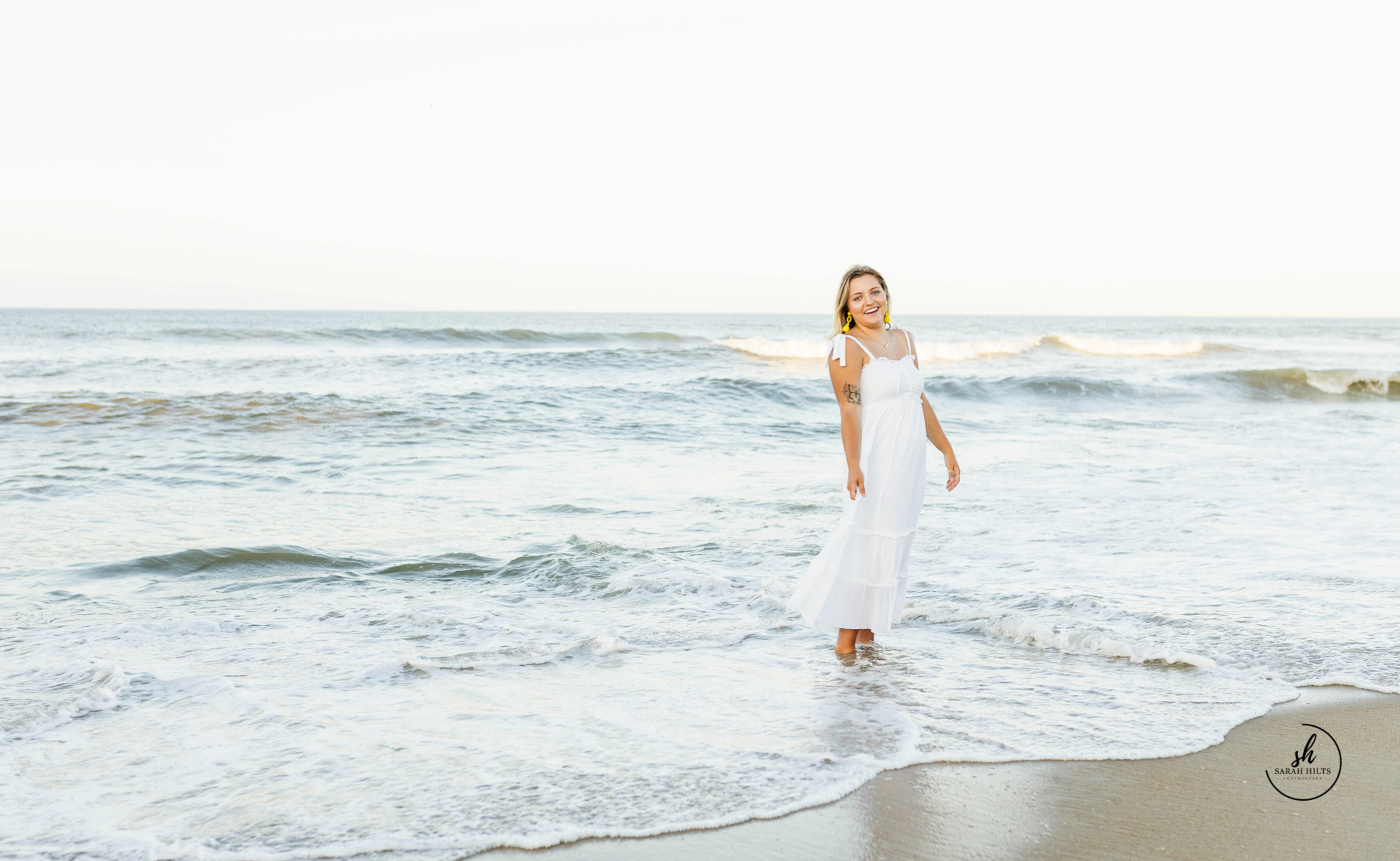 Sarah Hilts Photography , north Carolina senior photographer, NC senior portraits , Nags Head north Carolina , OBX senior Photographer, girl senior poses , senior poses on beach , outer banks senior portraits , north Carolina senior portraits , Jockey Ridge , Pirates Cove