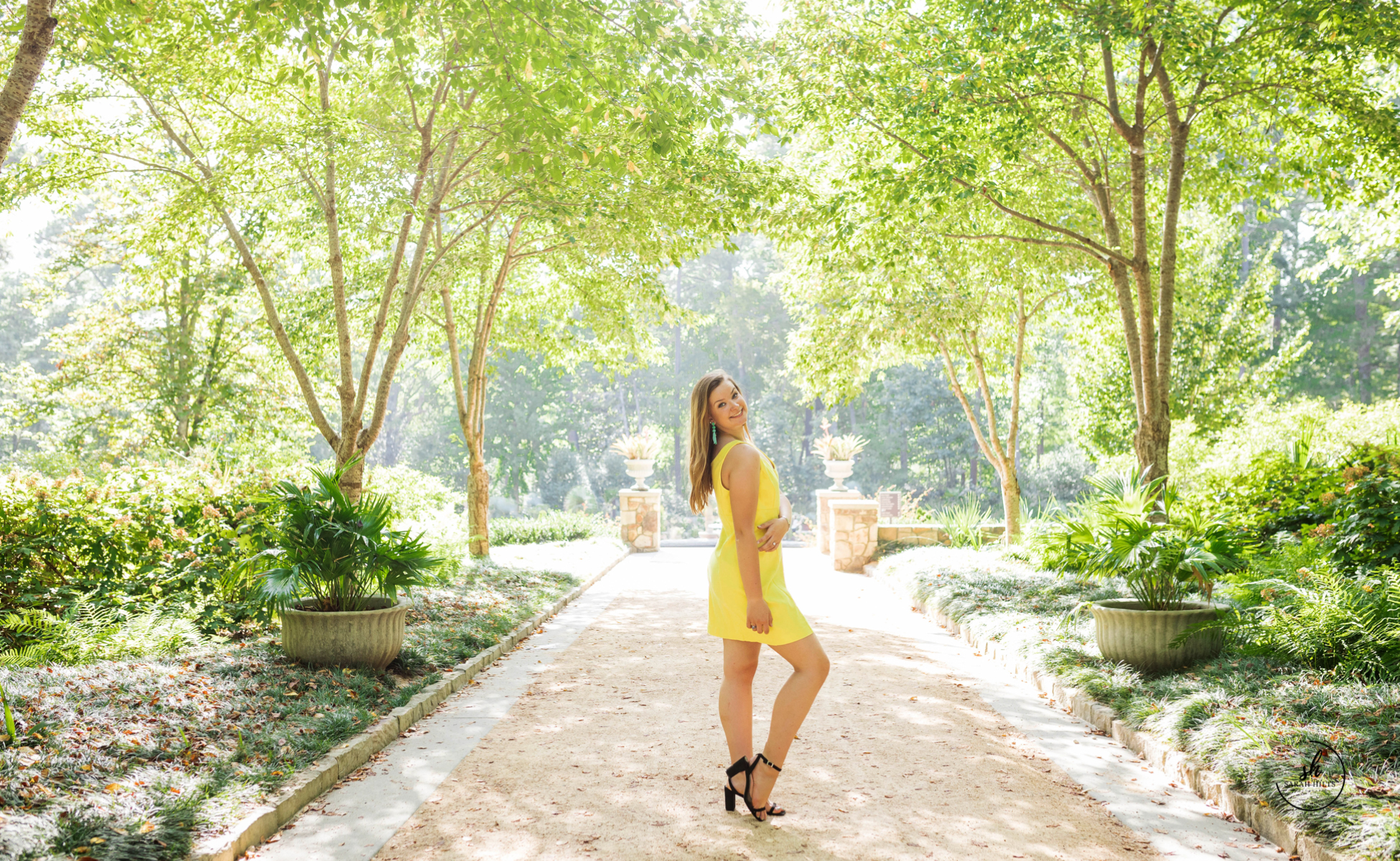 North Carolina Senior Photography, NC SENIOR portraits, durham nc , eno river durham nc , Duke gardens , senior photographer , senior portraits , class of 2022 , nc senior photography, girl senior poses, nc seniors 