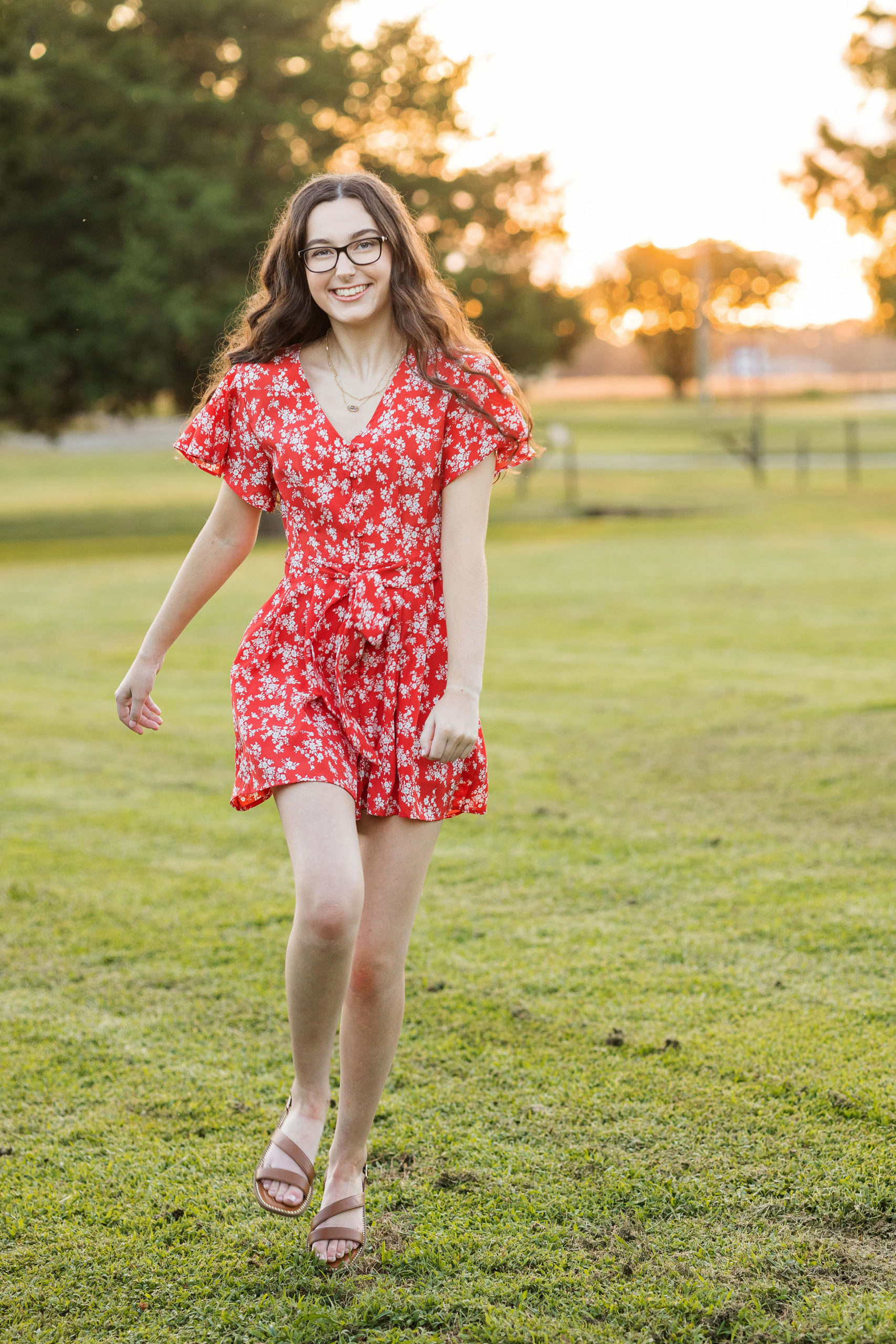 sarah hilts photography , north carolina senior photographer, nc senior portraits , Hertford NC , girl senior poses , summer senior portraits, senior portraits, Perquimans County, Perquimans river, Hertford senior photographer, Edenton NC, sunset senior portraits