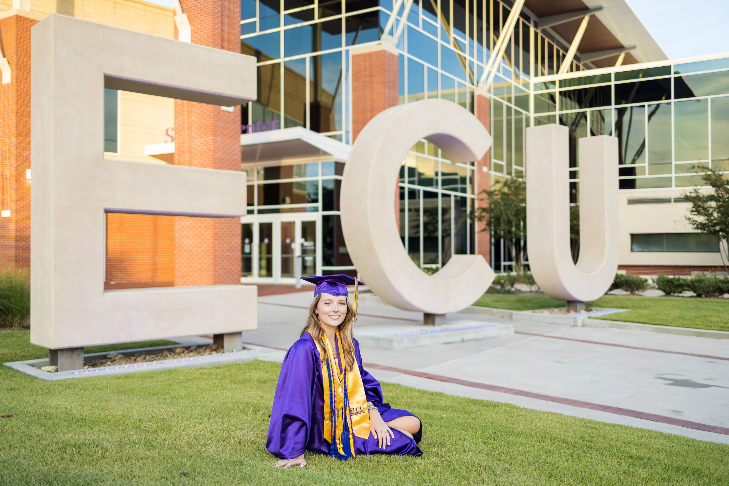 Sarah Hilts photography, senior photographer , nc senior photographer , east Carolina graduation , ECU cap & gown session , Graduation ECU , Cap & gown session, graduation day , Purple and gold , ECU pirates.