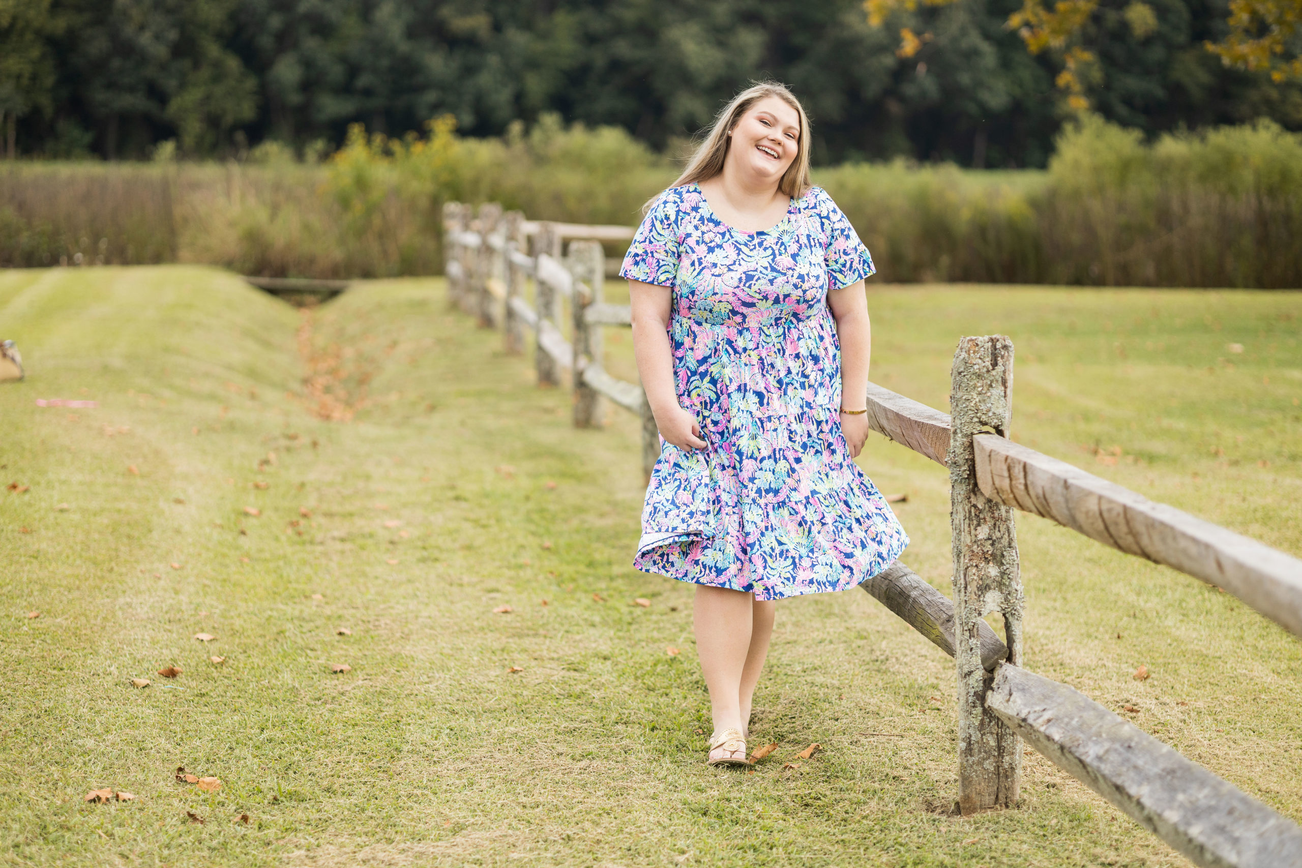 sarah hilts photography , north carolina senior photographer, nc senior portraits , Hertford NC , girl senior poses , summer senior portraits, senior portraits, Perquimans County, Perquimans river, Hertford senior photographer, Edenton NC, sunset senior portraits