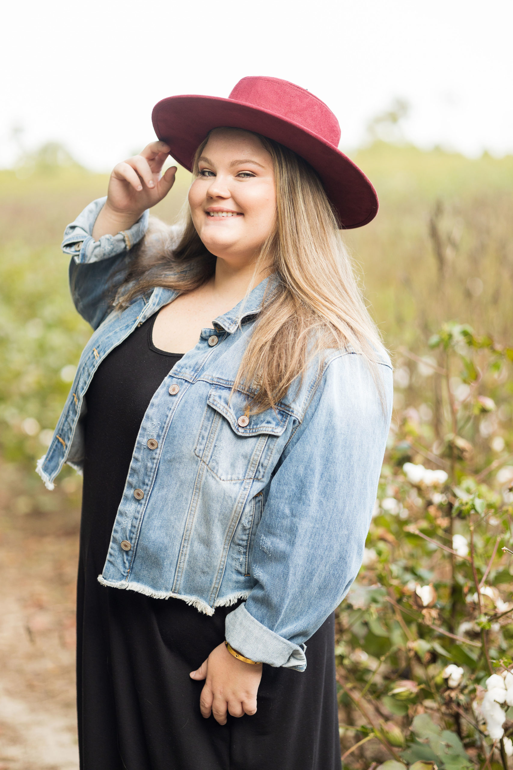 sarah hilts photography , north carolina senior photographer, nc senior portraits , Hertford NC , girl senior poses , summer senior portraits, senior portraits, Perquimans County, Perquimans river, Hertford senior photographer, Edenton NC, sunset senior portraits