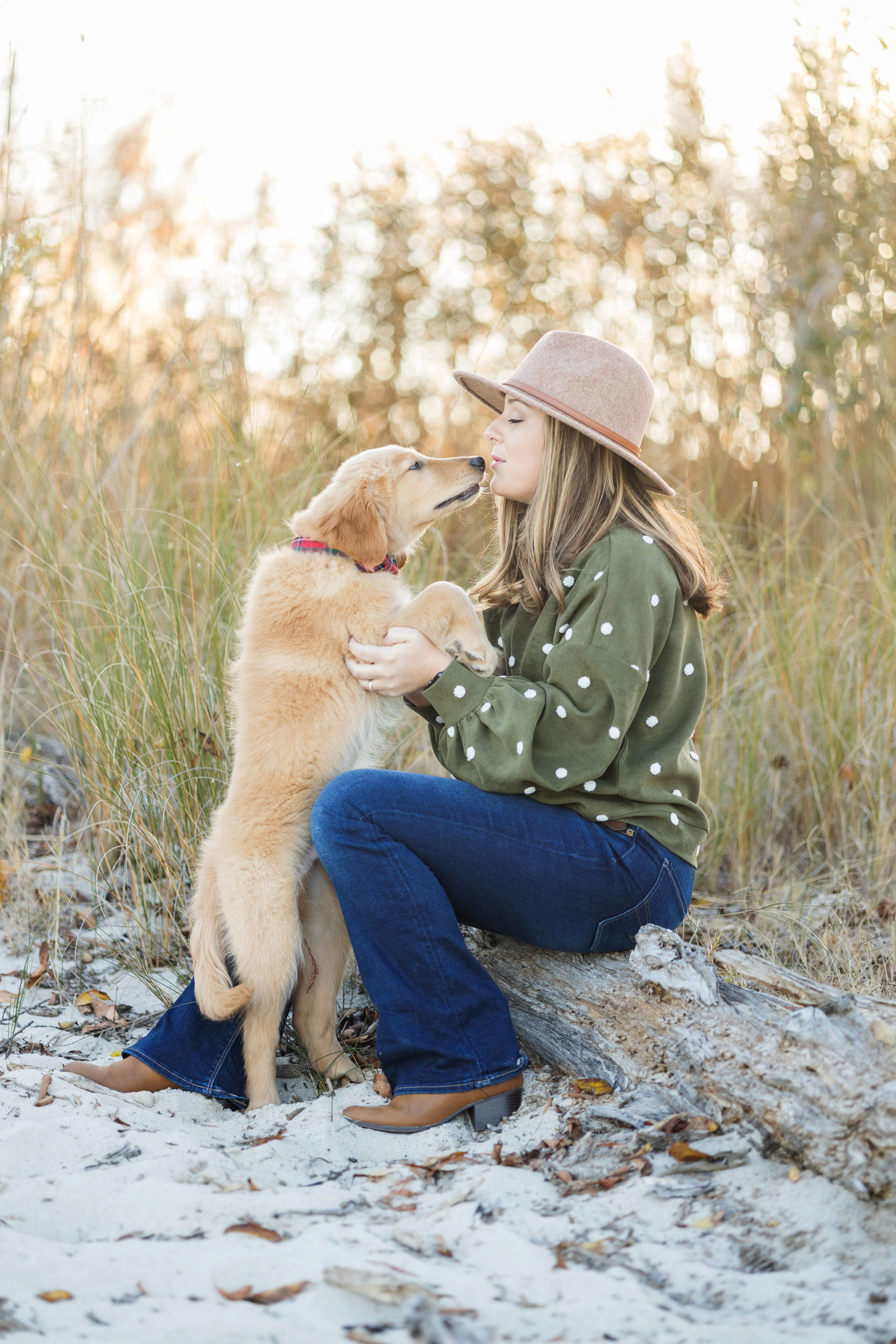 Sarah hits photography, teen session , perquimans county nc , pictures with puppy , fall teen session , Hertford NC teen photographer, girl poses , nc teen photographer