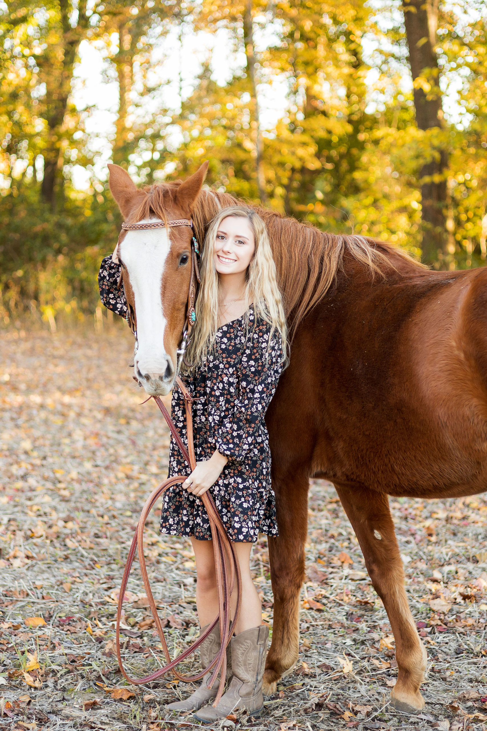 sarah hilts photography, nc Senior portaits , nc senior photographer, perquimans county senior portraits, Senior portraits with horse, senior pics with dog, fall senior pics , fall senior session, fall session, girl senior session , senior session with horse, eastern nc senior session