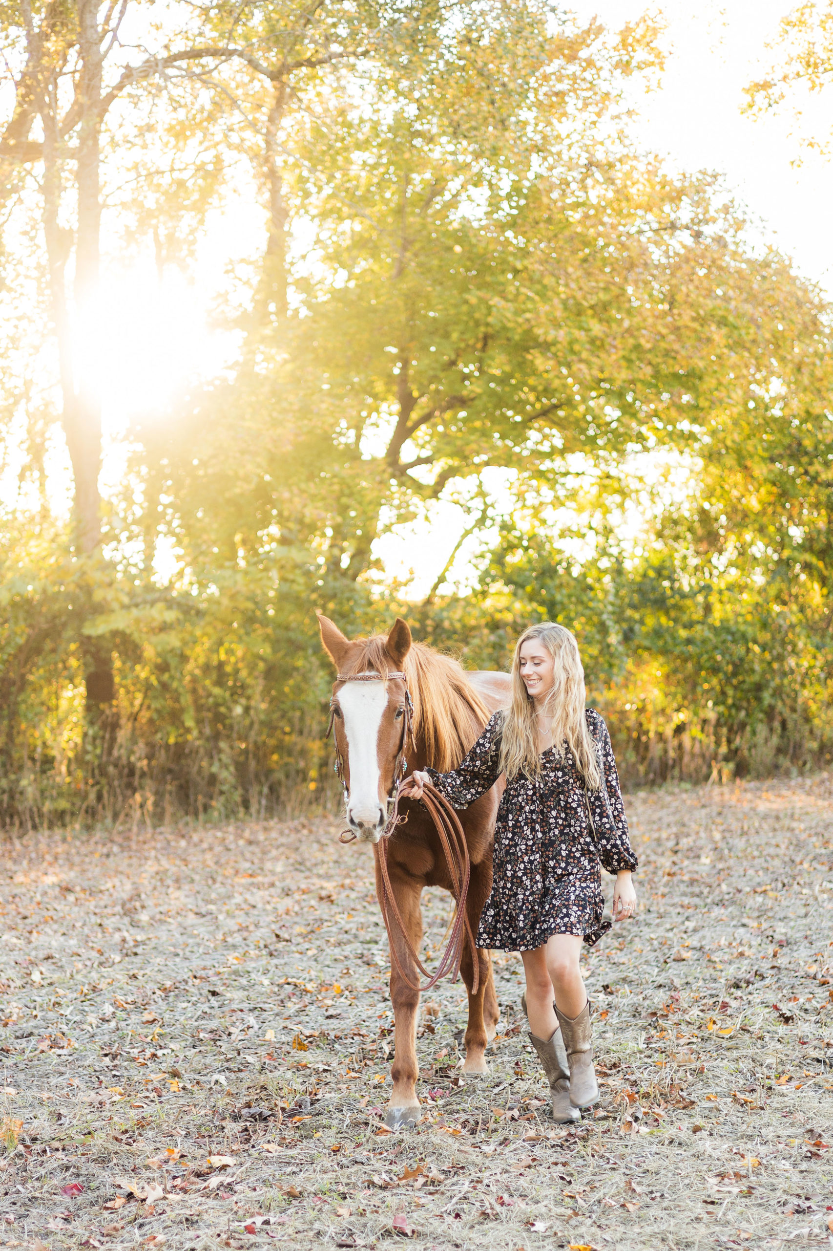 sarah hilts photography, nc Senior portaits , nc senior photographer, perquimans county senior portraits, Senior portraits with horse, senior pics with dog, fall senior pics , fall senior session, fall session, girl senior session , senior session with horse, eastern nc senior session