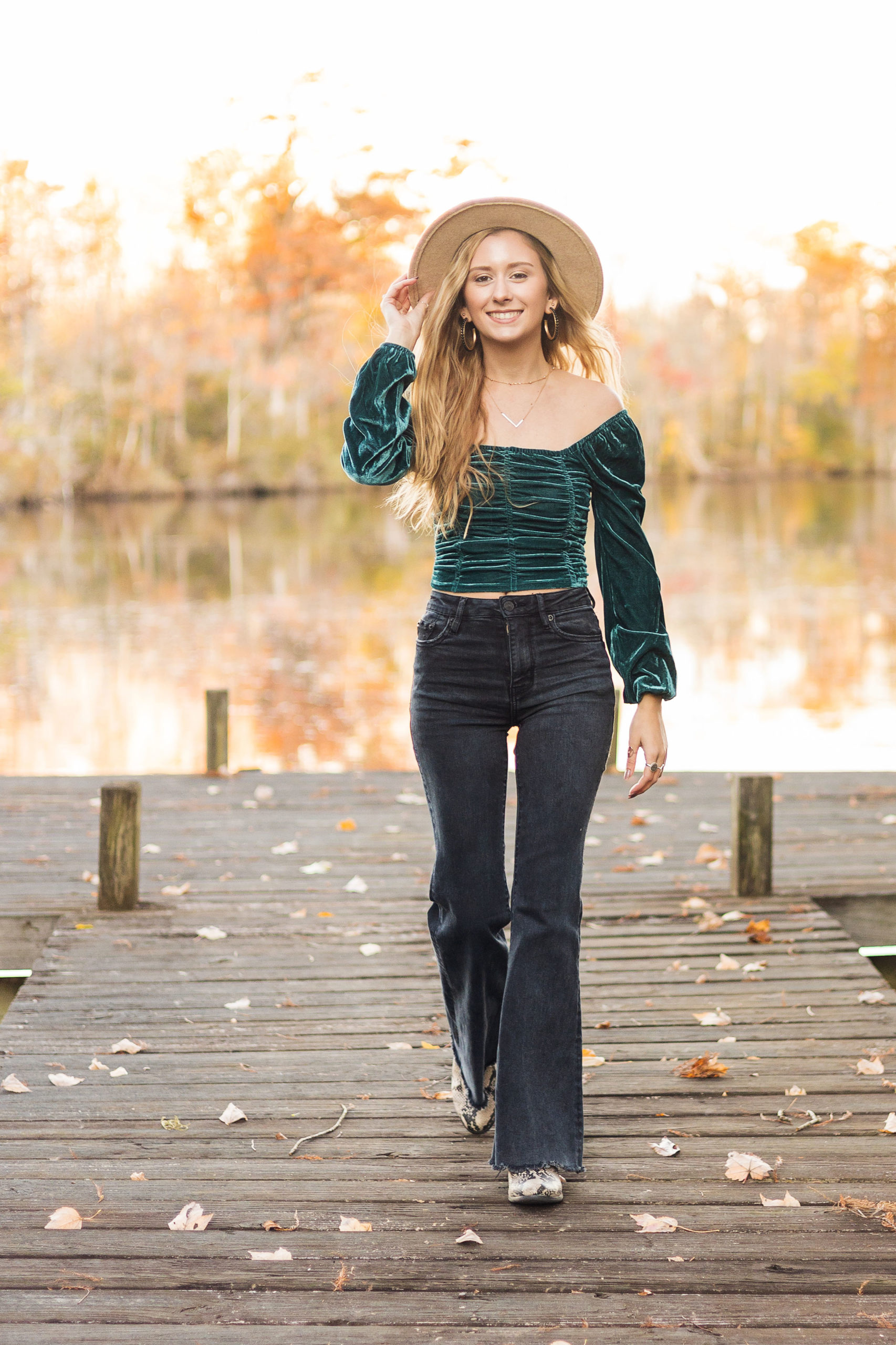 sarah hilts photography, nc Senior portaits , nc senior photographer, perquimans county senior portraits, Senior portraits with horse, senior pics with dog, fall senior pics , fall senior session, fall session, girl senior session , senior session with horse, eastern nc senior session