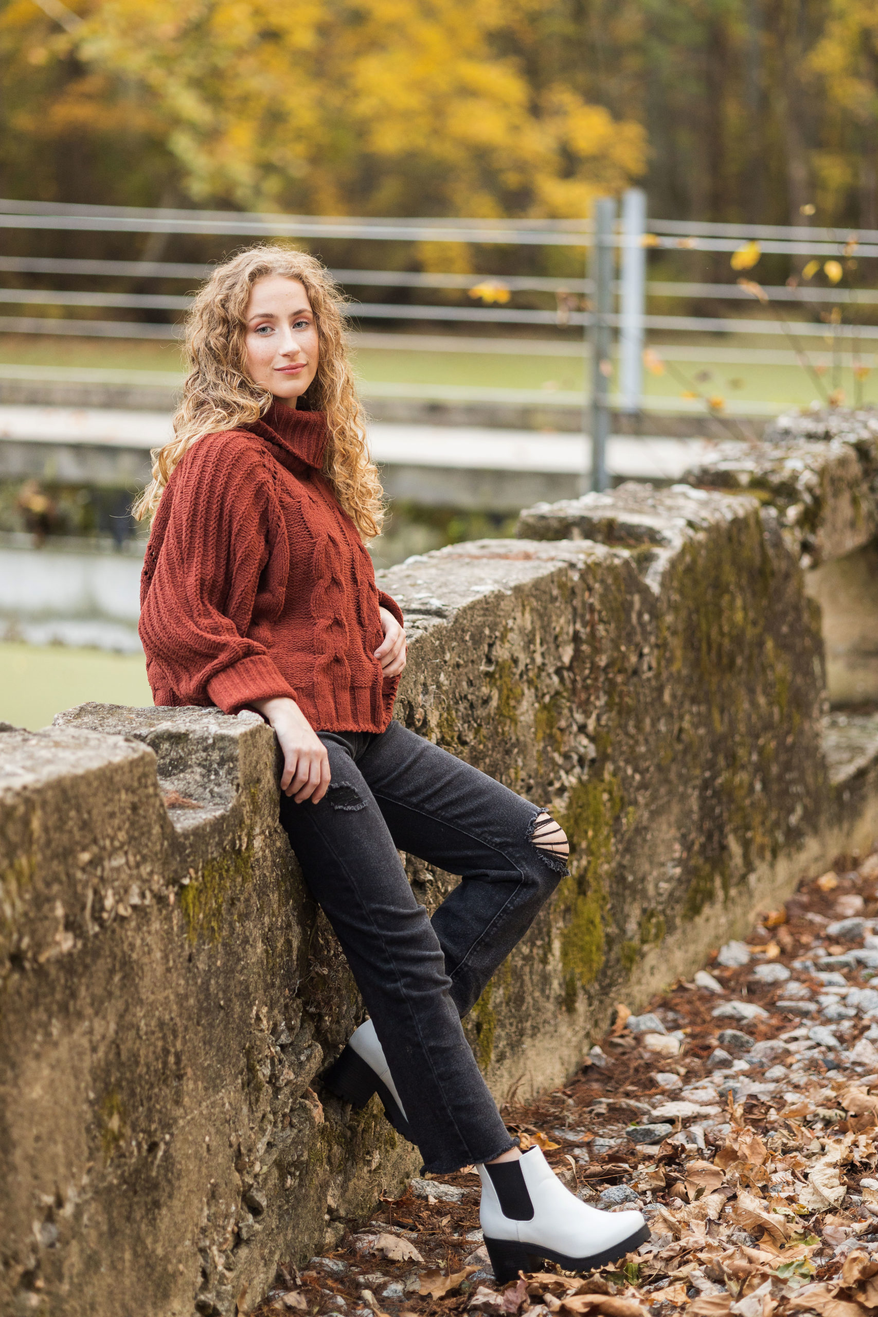 Sarah Hilts Photography, Sarah Hilts Seniors, Nc Senior Photographer , NC Senior Photography, EdentonNC , Chowan County nc , Bennetts Mill Pond Edenton NC , Fall senior Portraits, Fall girl senior pics, seniors pictures, class of 2022,