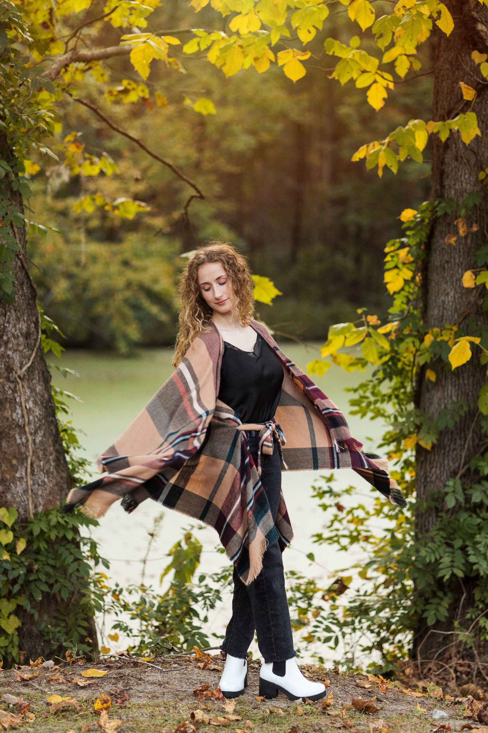 Sarah Hilts Photography, Sarah Hilts Seniors, Nc Senior Photographer , NC Senior Photography, EdentonNC , Chowan County nc , Bennetts Mill Pond Edenton NC , Fall senior Portraits, Fall girl senior pics, seniors pictures, class of 2022,