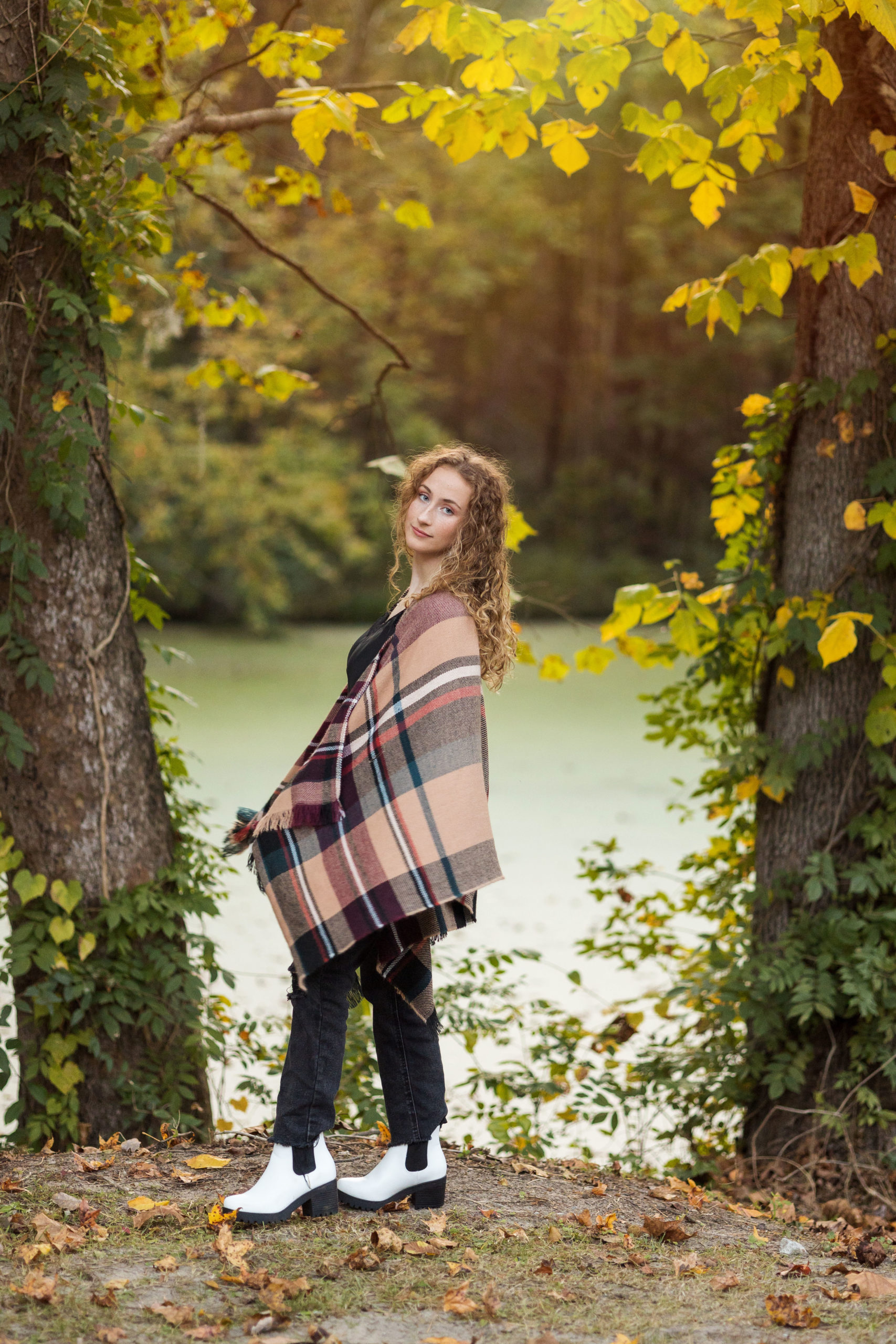 Sarah Hilts Photography, Sarah Hilts Seniors, Nc Senior Photographer , NC Senior Photography, EdentonNC , Chowan County nc , Bennetts Mill Pond Edenton NC , Fall senior Portraits, Fall girl senior pics, seniors pictures, class of 2022,