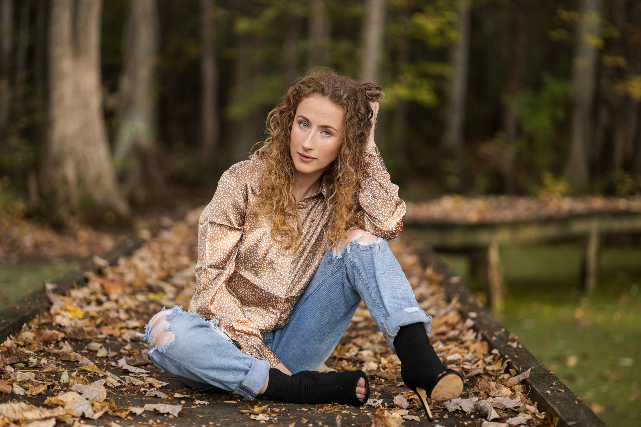 Sarah Hilts Photography, Sarah Hilts Seniors, Nc Senior Photographer , NC Senior Photography, EdentonNC , Chowan County nc , Bennetts Mill Pond Edenton NC , Fall senior Portraits, Fall girl senior pics, seniors pictures, class of 2022, 