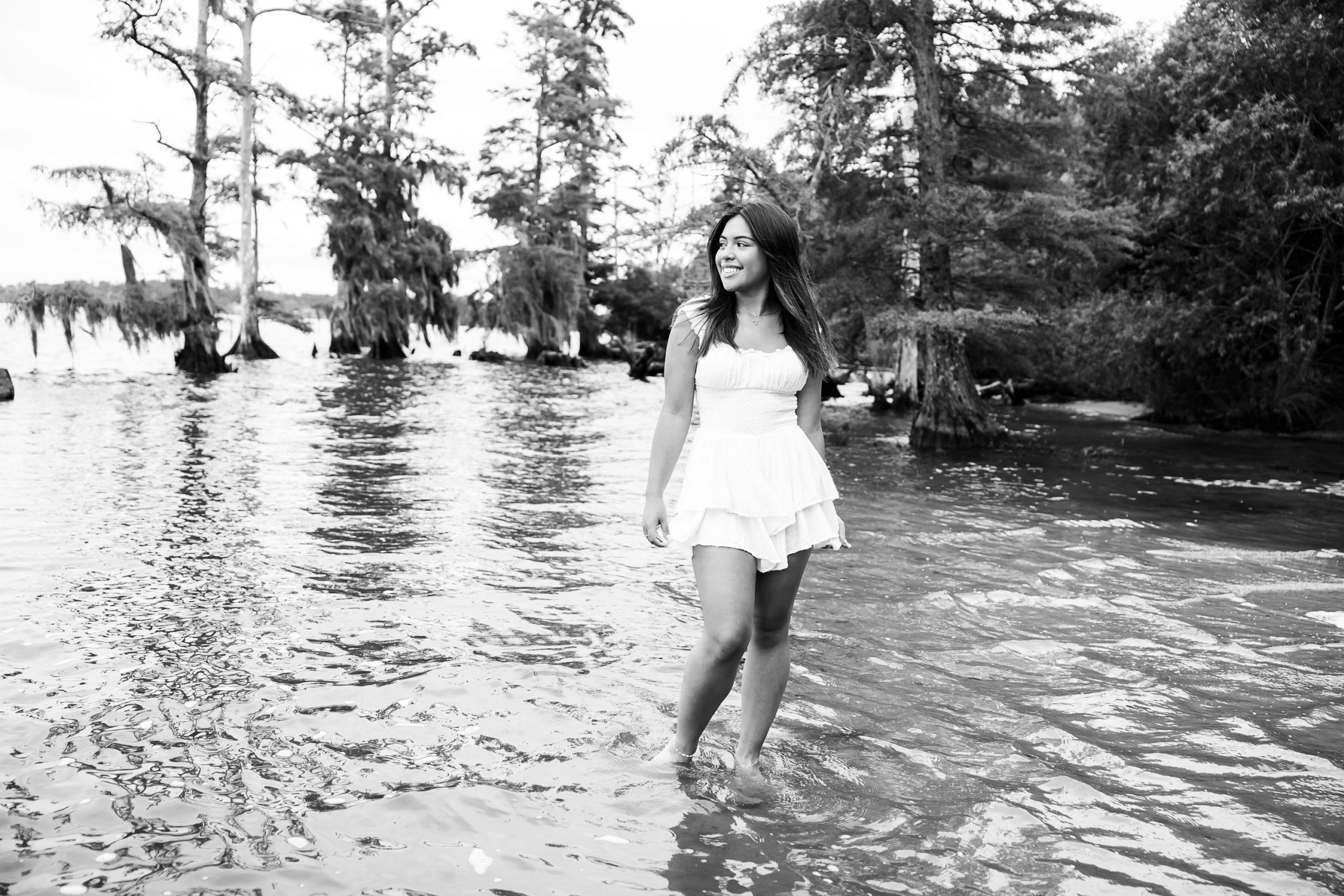 Newbold White House , Hertford NC , Perquimans River , Nc Senior Photographer, Sarah Hilts Photography , NC Senior Photographer, Hertford NC Senior Photographer, girl senior portraits, girl senior poses, senior pics . senior water , senior pics field