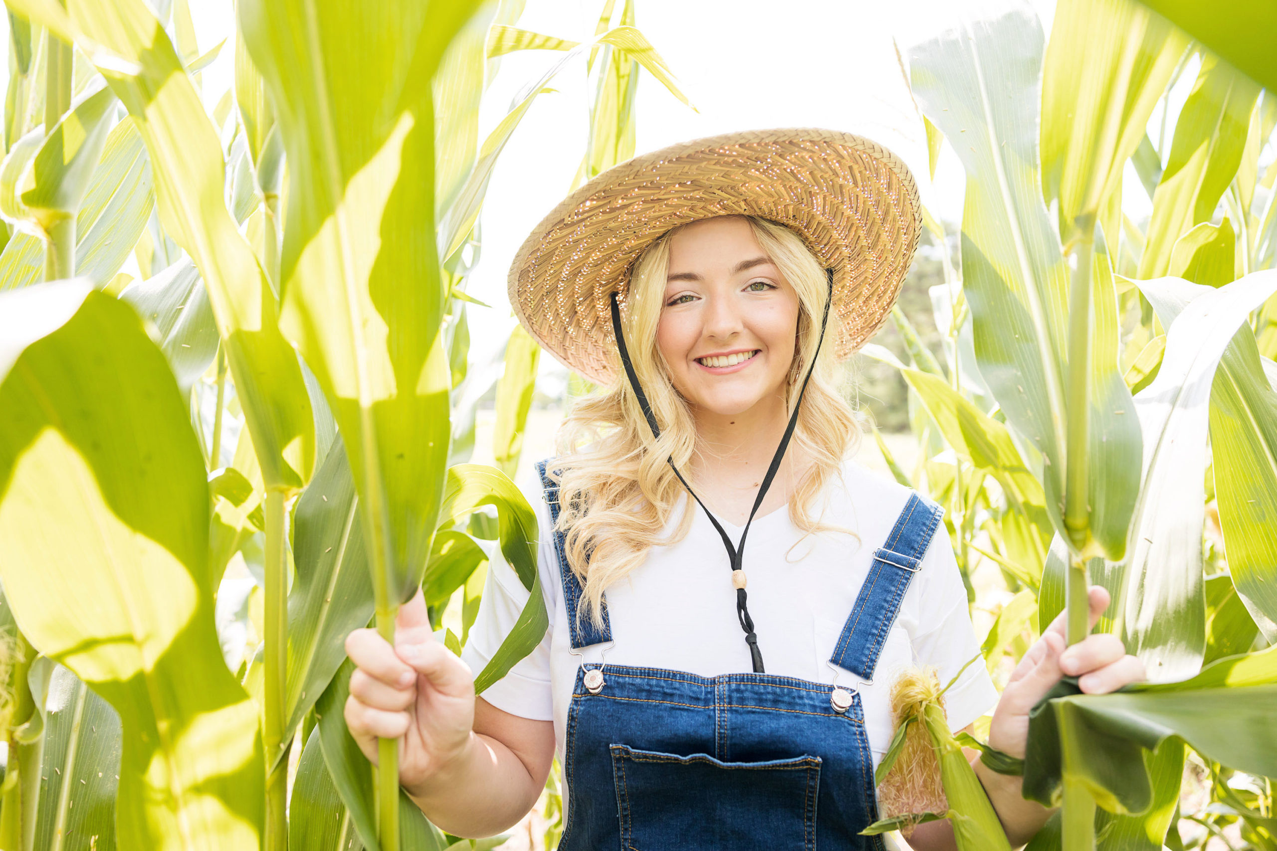 Perquimans County nc , Senior Session, Perquimans county Senior session, John Deere senior pics, tractor Senior pics , reading books senior portraits, sunflowers senior pic, girl senior session, Sarah Hilts Photography , Newbold White House Hertford NC