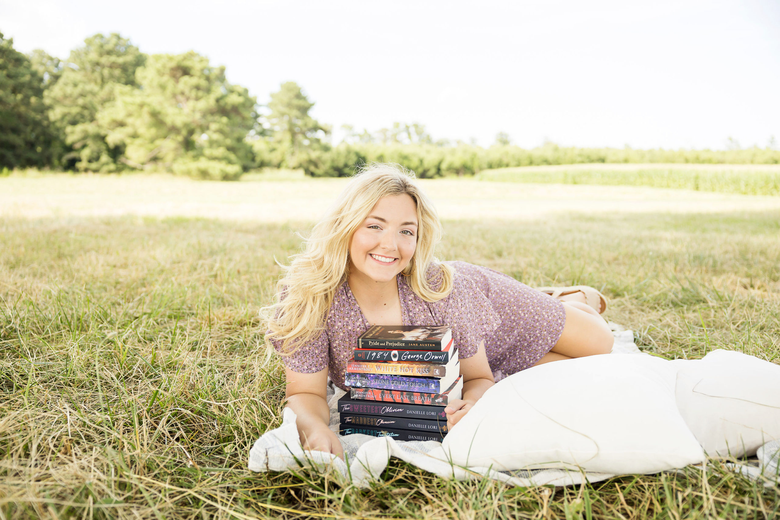 Perquimans County nc , Senior Session, Perquimans county Senior session, John Deere senior pics, tractor Senior pics , reading books senior portraits, sunflowers senior pic, girl senior session, Sarah Hilts Photography , Newbold White House Hertford NC 