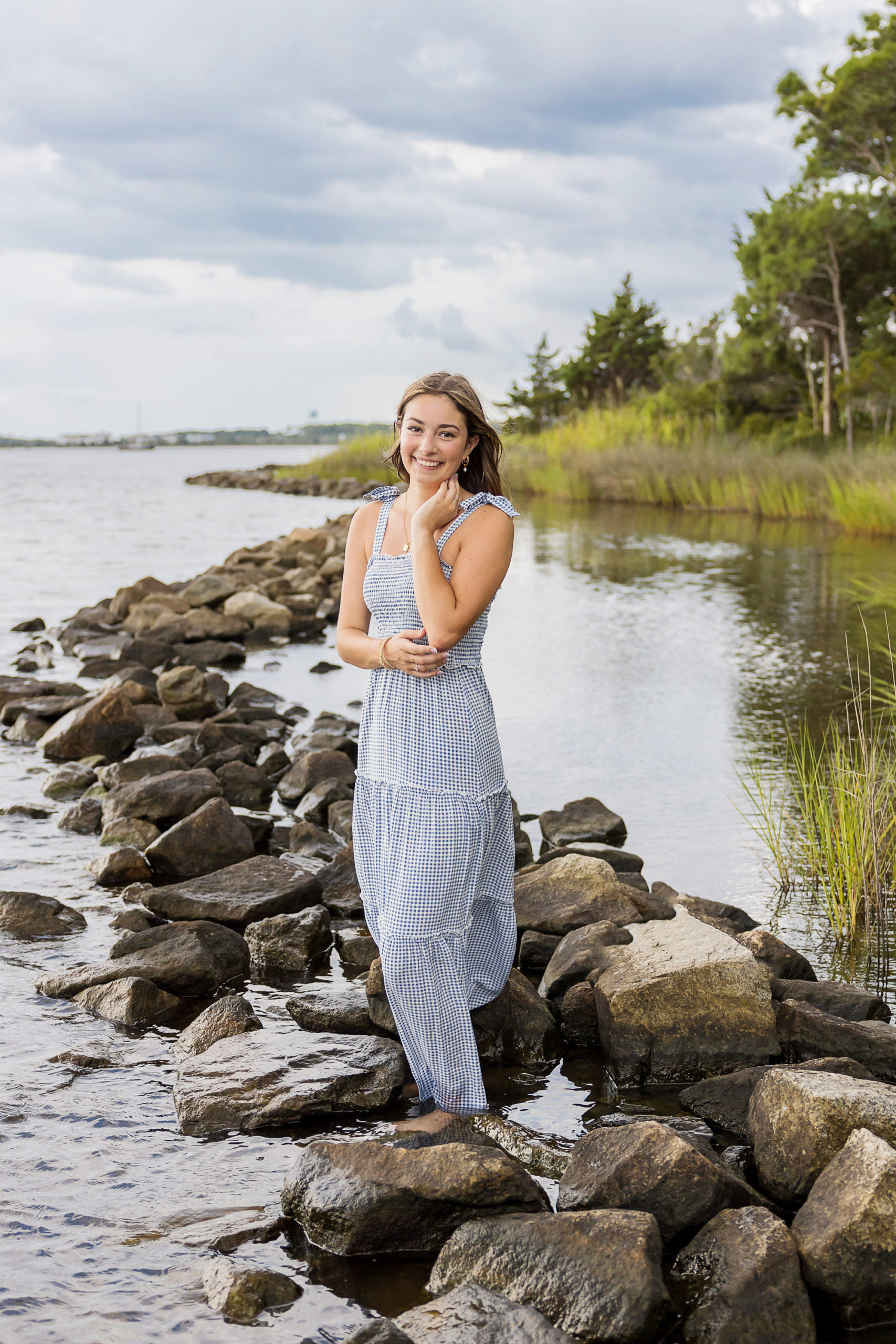 Sarah Hilts Photography, Senior Portraits, Senior pictures, NC Senior Photographer, Hertford NC, Edenton NC, Elizabeth City, Camden NC, Eastern NC Senior Photographer, Chowan, Sunflower senior pictures, senior pics with flowers, nags Head senior portraits, obxseniorphotographer