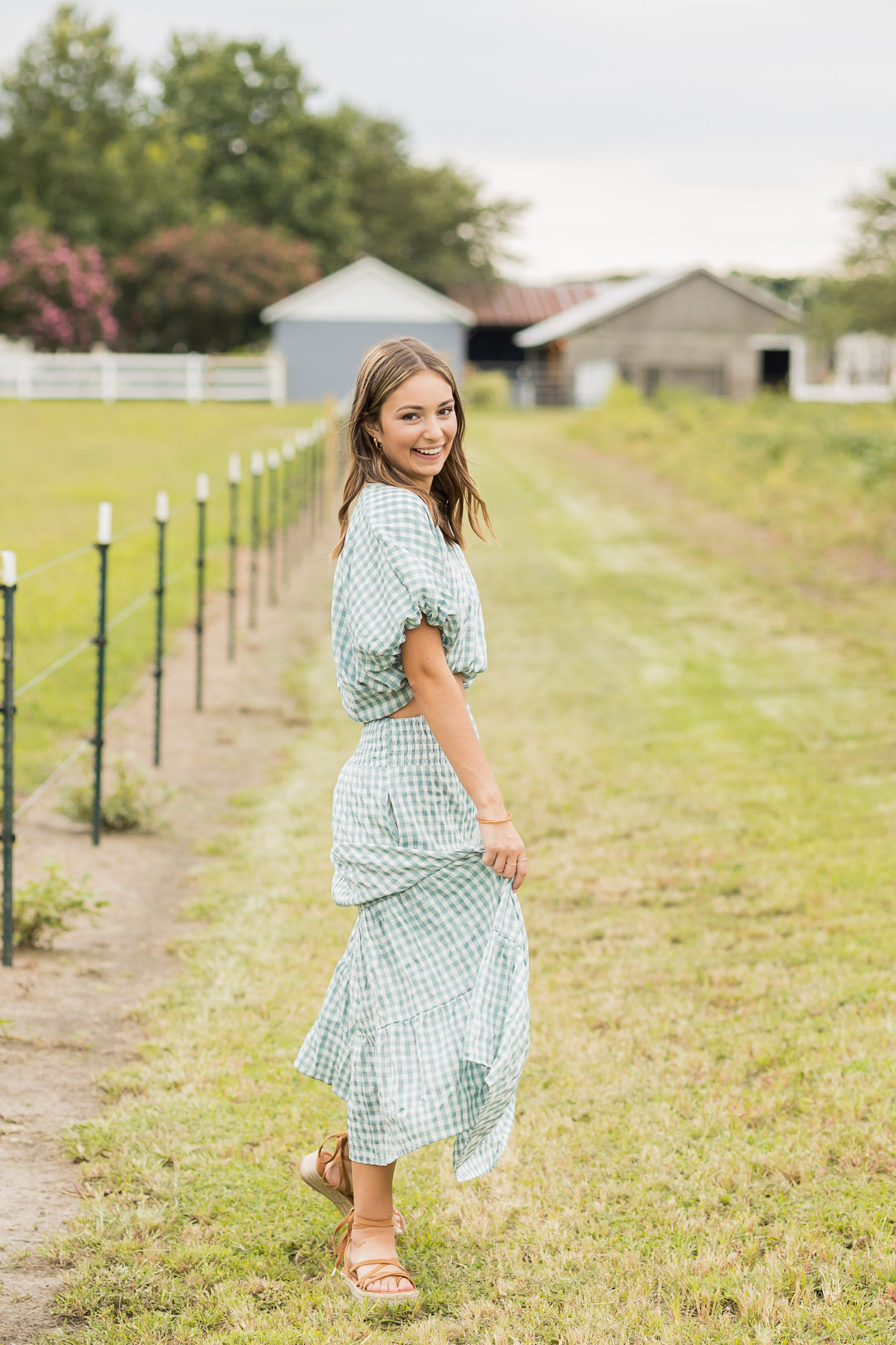 Sarah Hilts Photography, Senior Portraits, Senior pictures, NC Senior Photographer, Hertford NC, Edenton NC, Elizabeth City, Camden NC, Eastern NC Senior Photographer, Chowan, Sunflower senior pictures, senior pics with flowers, nags Head senior portraits, obxseniorphotographer