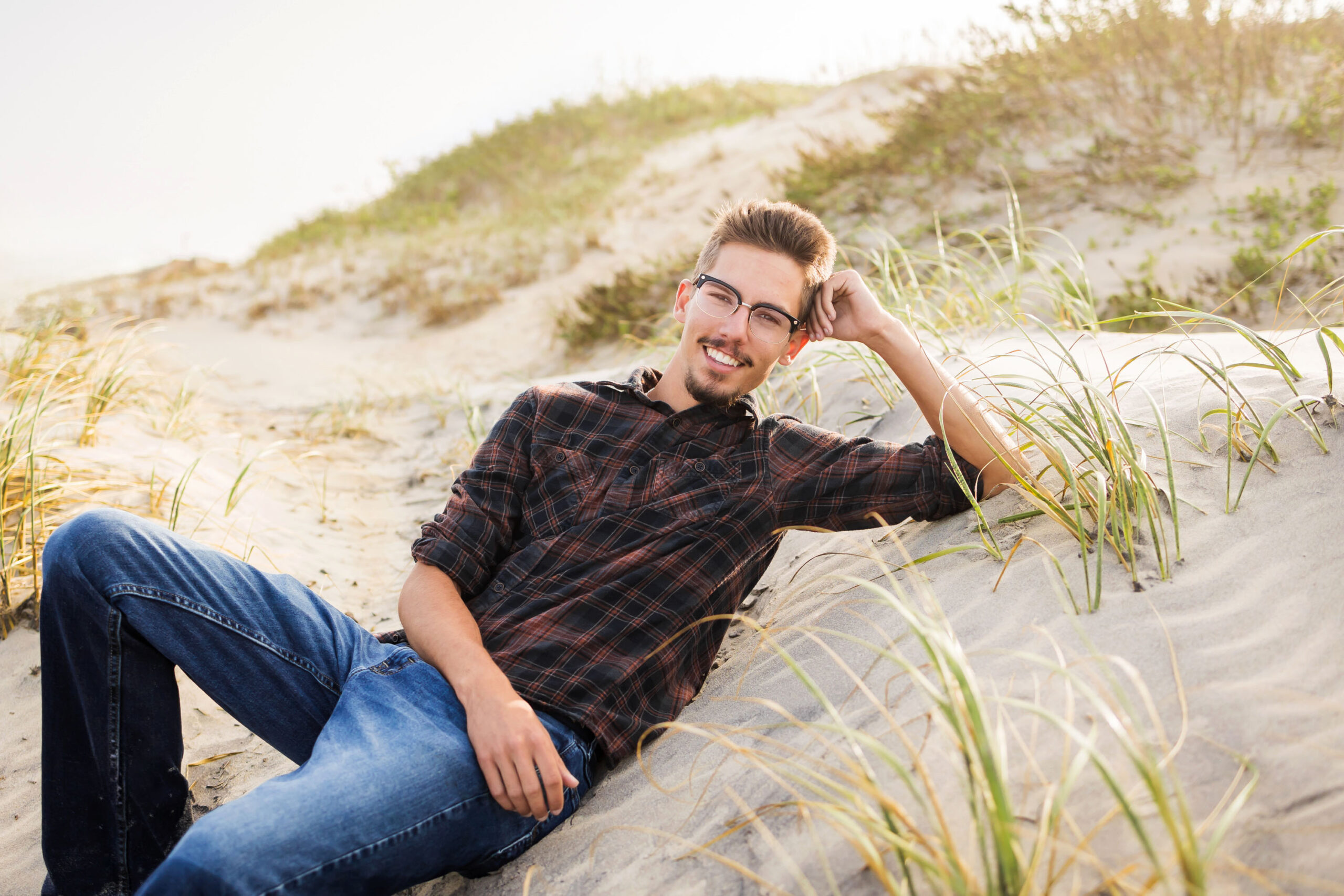 Outerbanks North Carolina, beach senior portraits, nags head, destination senior portraits, senior pics, beach senior pictures, golden sunshine senior portraits, senior girl, class of 2024, Sarah Hilts Photography, NC senior photographer, obx senior photographer, nags head senior portraits , Jennettes pier nags head,