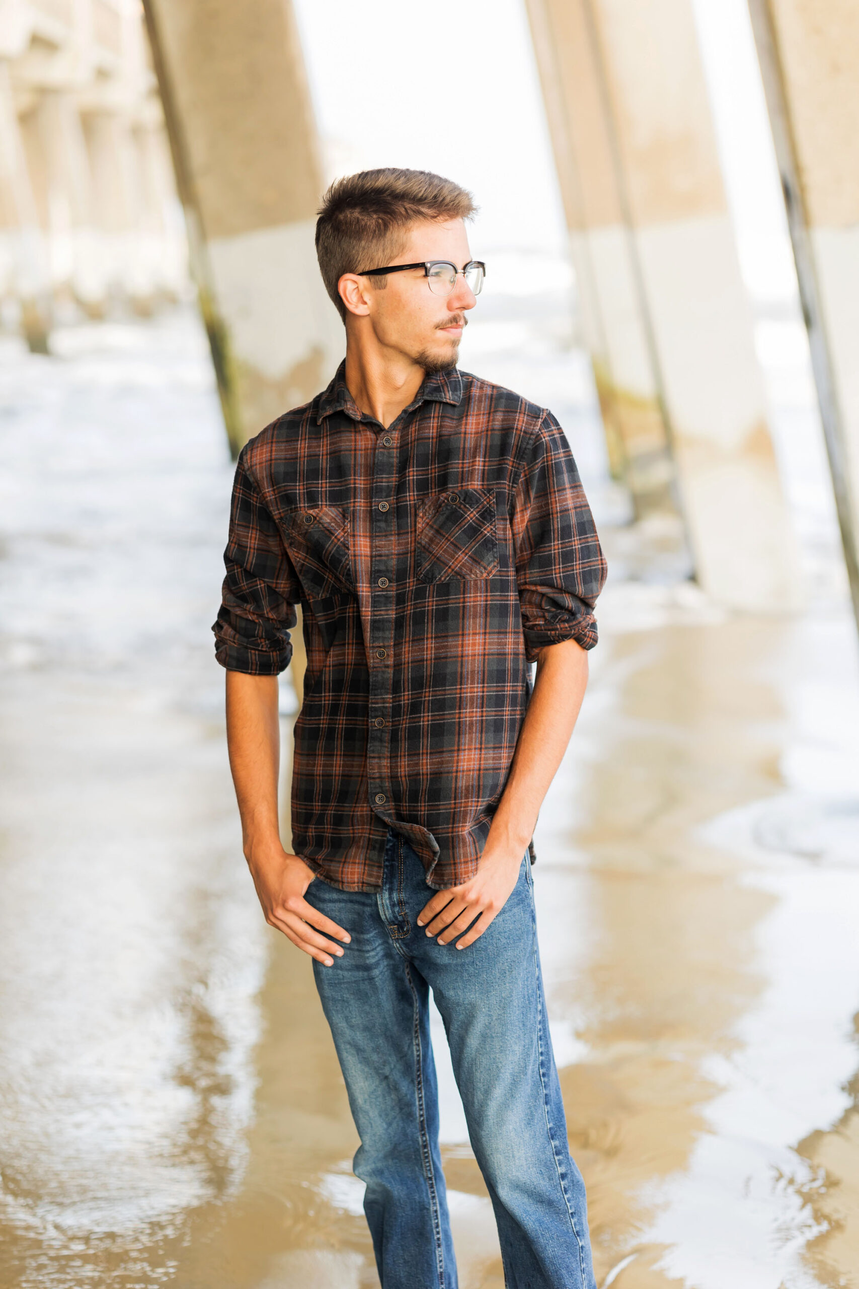 Outerbanks North Carolina, beach senior portraits, nags head, destination senior portraits, senior pics, beach senior pictures, golden sunshine senior portraits, senior girl, class of 2024, Sarah Hilts Photography, NC senior photographer, obx senior photographer, nags head senior portraits , Jennettes pier nags head,